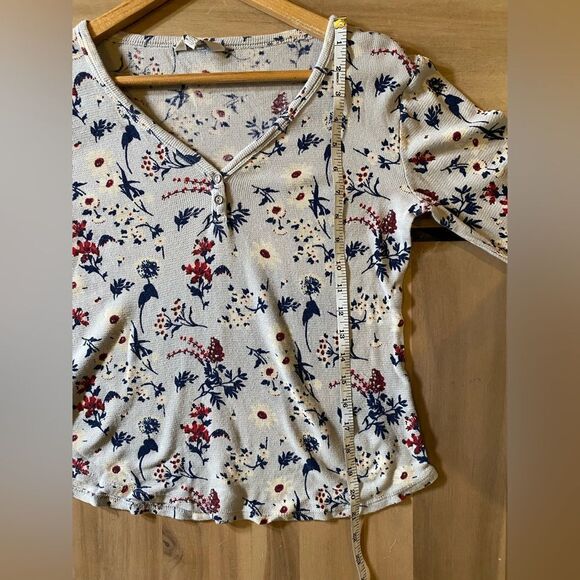 Lucky brand long sleeve - Picture 2 of 5